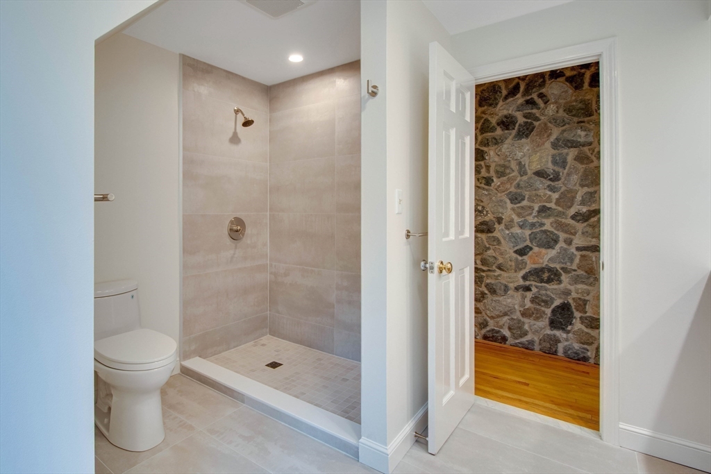 Dover, Massachusetts 02030, United States, 4 Bedrooms Bedrooms, ,4 BathroomsBathrooms,Residential,Active,127592