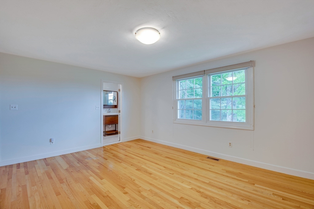 Dover, Massachusetts 02030, United States, 4 Bedrooms Bedrooms, ,4 BathroomsBathrooms,Residential,Active,127592