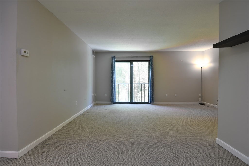 8 Village Way 10