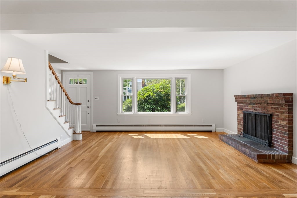 20 Oakhurst Rd, Beverly, MA, 20 Oakhurst Rd, Beverly, MA Photo #5
