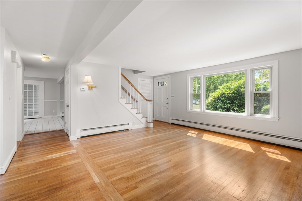 20 Oakhurst Rd, Beverly, MA, 20 Oakhurst Rd, Beverly, MA Photo #24