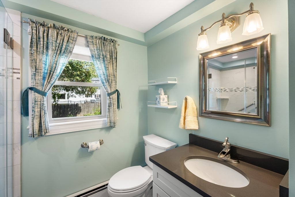 20 Oakhurst Rd, Beverly, MA, 20 Oakhurst Rd, Beverly, MA Photo #12