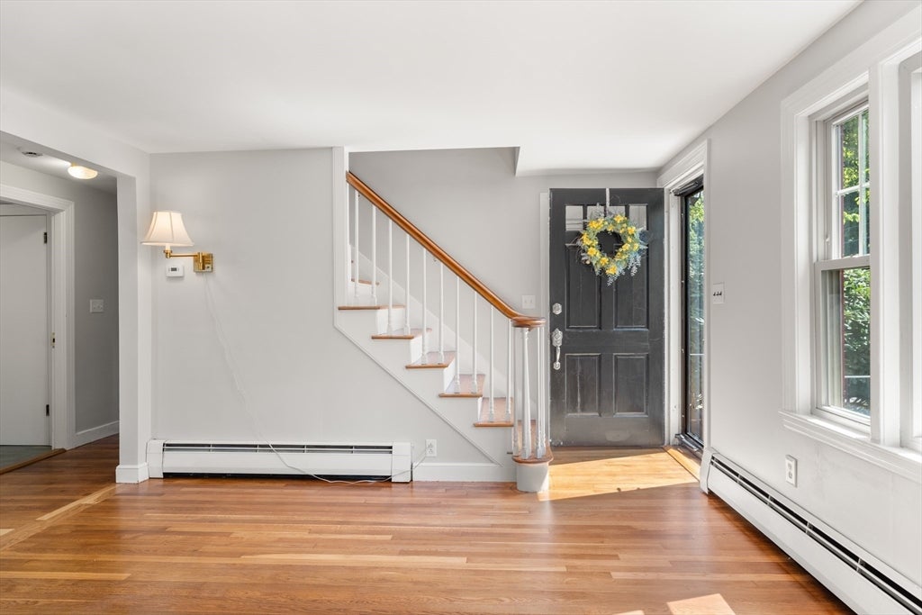 20 Oakhurst Rd, Beverly, MA, 20 Oakhurst Rd, Beverly, MA Photo #4
