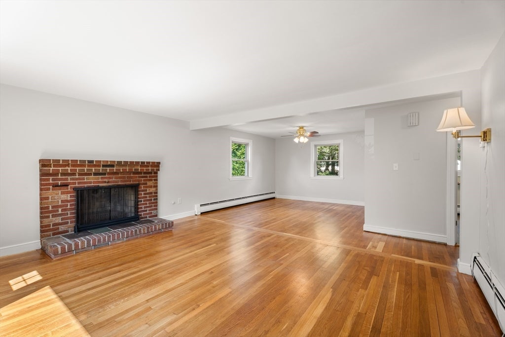 20 Oakhurst Rd, Beverly, MA, 20 Oakhurst Rd, Beverly, MA Photo #7