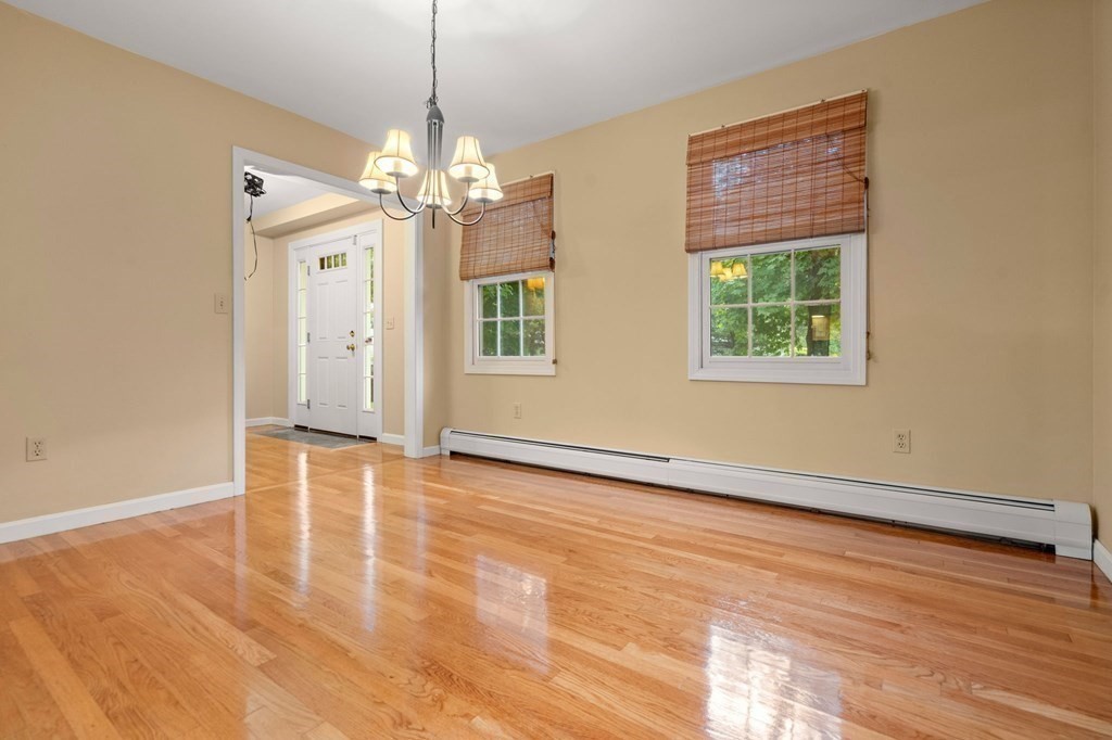Photo 9 of 42 of 5 Idlewood Ave house