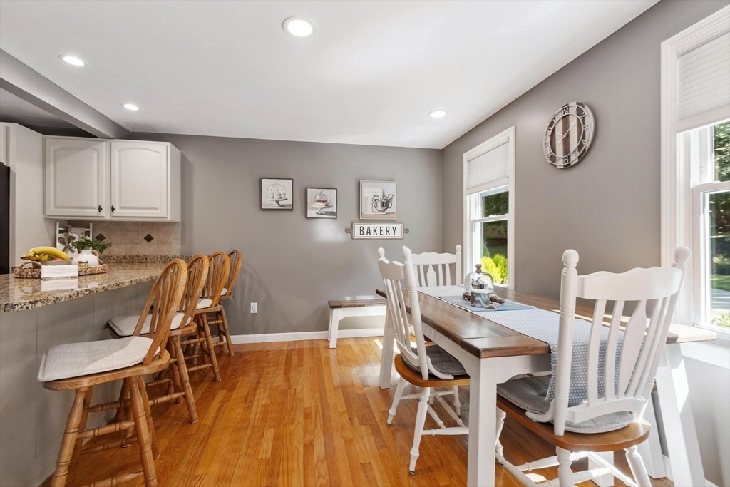 6 Abbot St, Westford, MA Photo #5