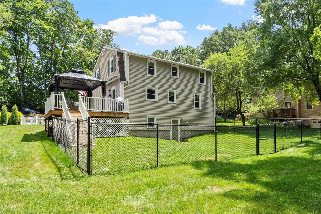 6 Abbot St, Westford, MA Photo #31