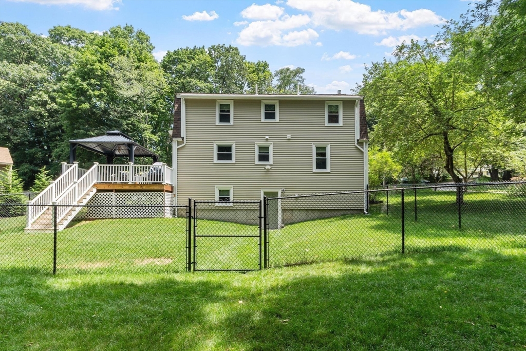 6 Abbot St, Westford, MA Photo #32