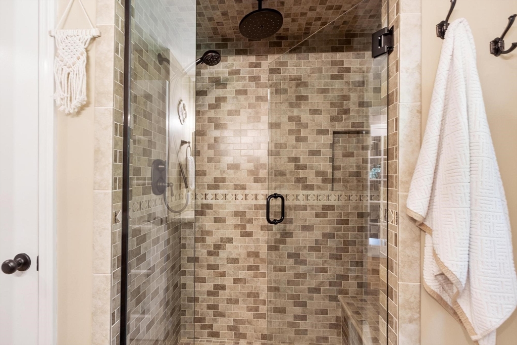6 Abbot St, Westford, MA Photo #13