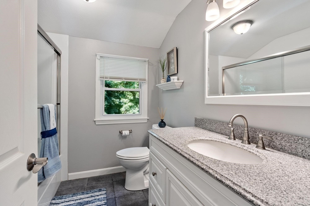 6 Abbot St, Westford, MA Photo #27