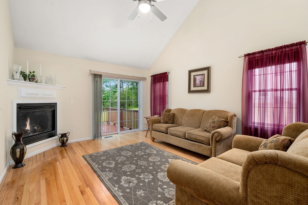 82 Fox Run Rd #82, Blackstone, MA, 82 Fox Run Rd #82, Blackstone, MA Photo #18