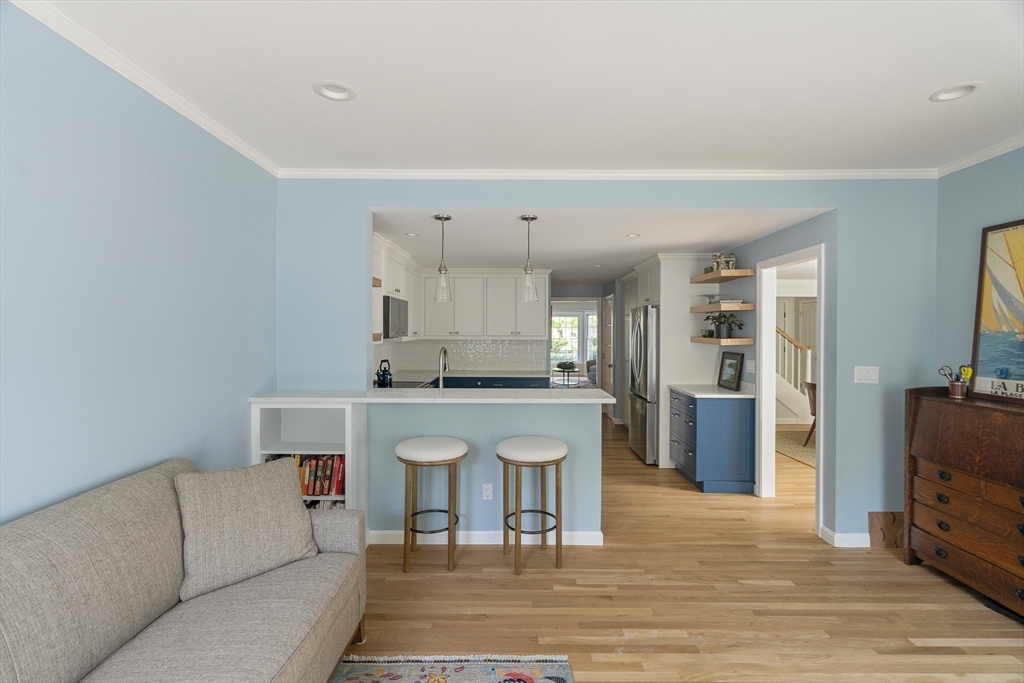 44 Floret Cir 44