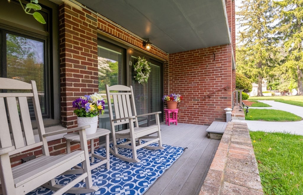 30 Conant St 1B