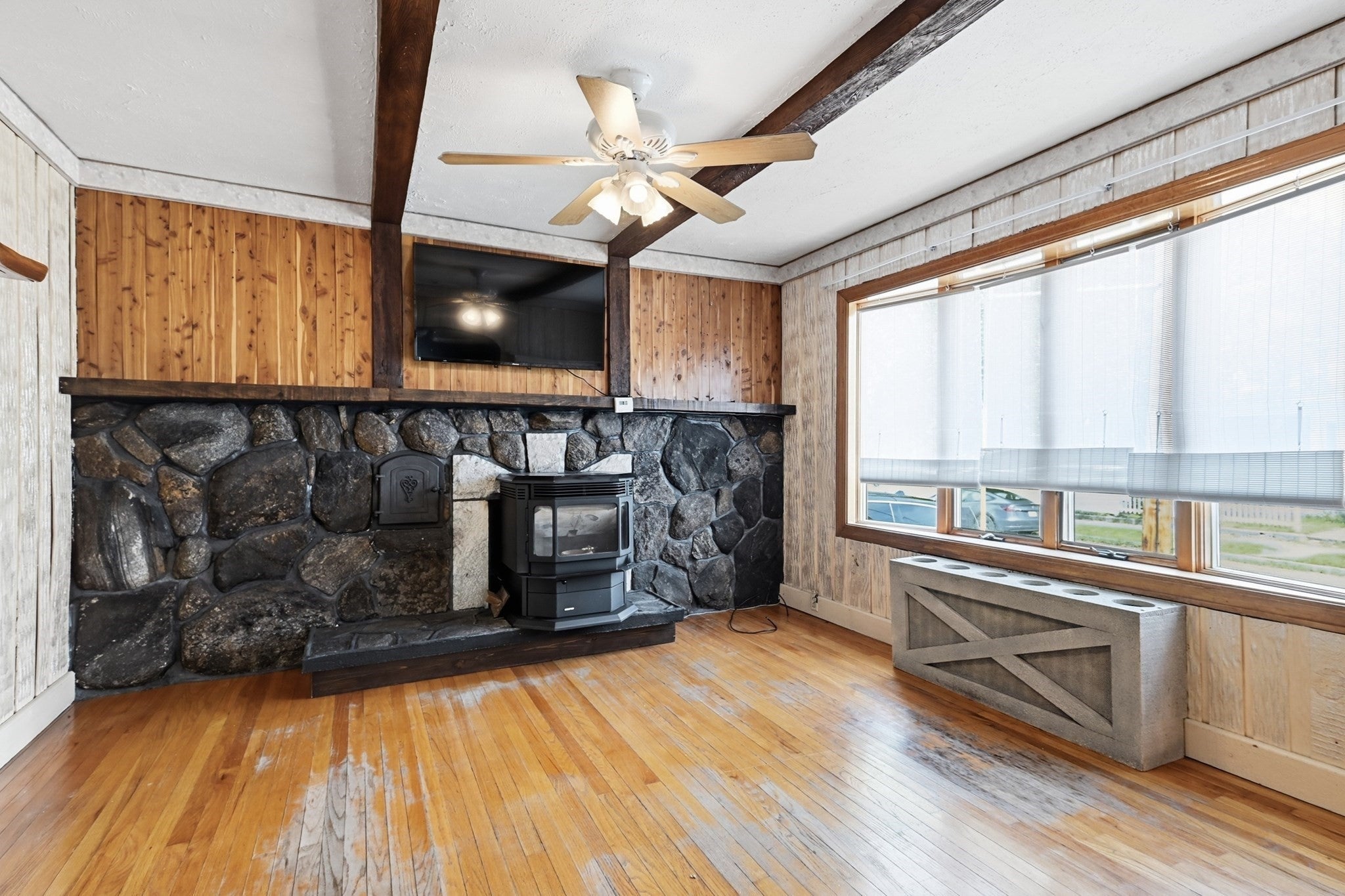 64 Stewart St, Chicopee, MA, 64 Stewart St, Chicopee, MA Photo #13