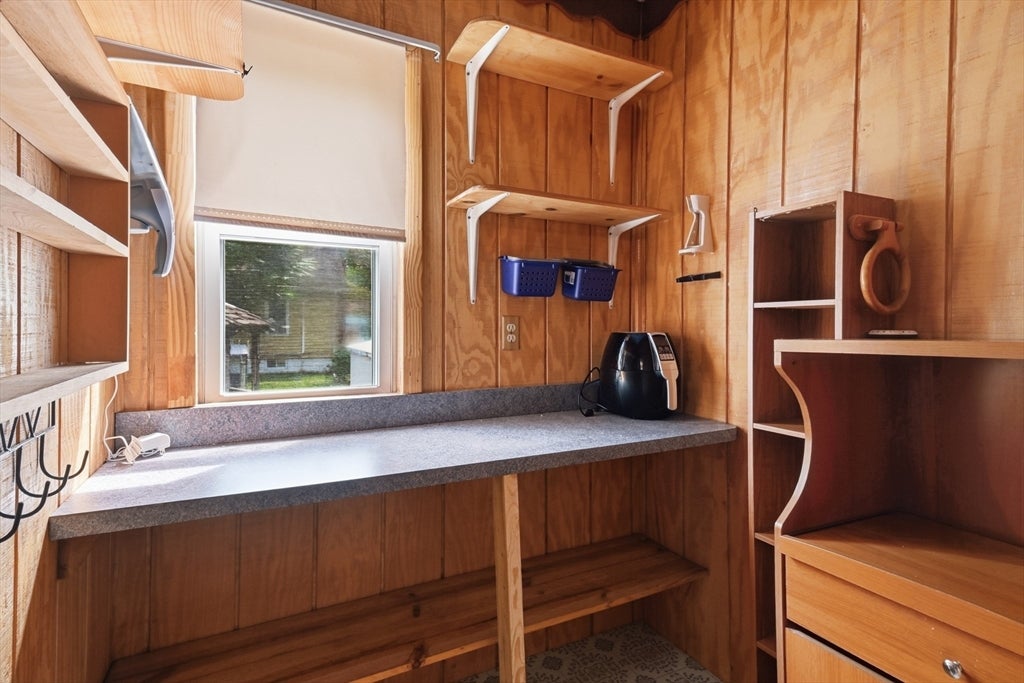 64 Stewart St, Chicopee, MA Photo #23