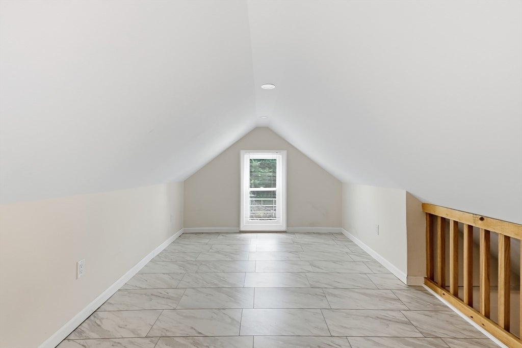 64 Stewart St, Chicopee, MA Photo #25