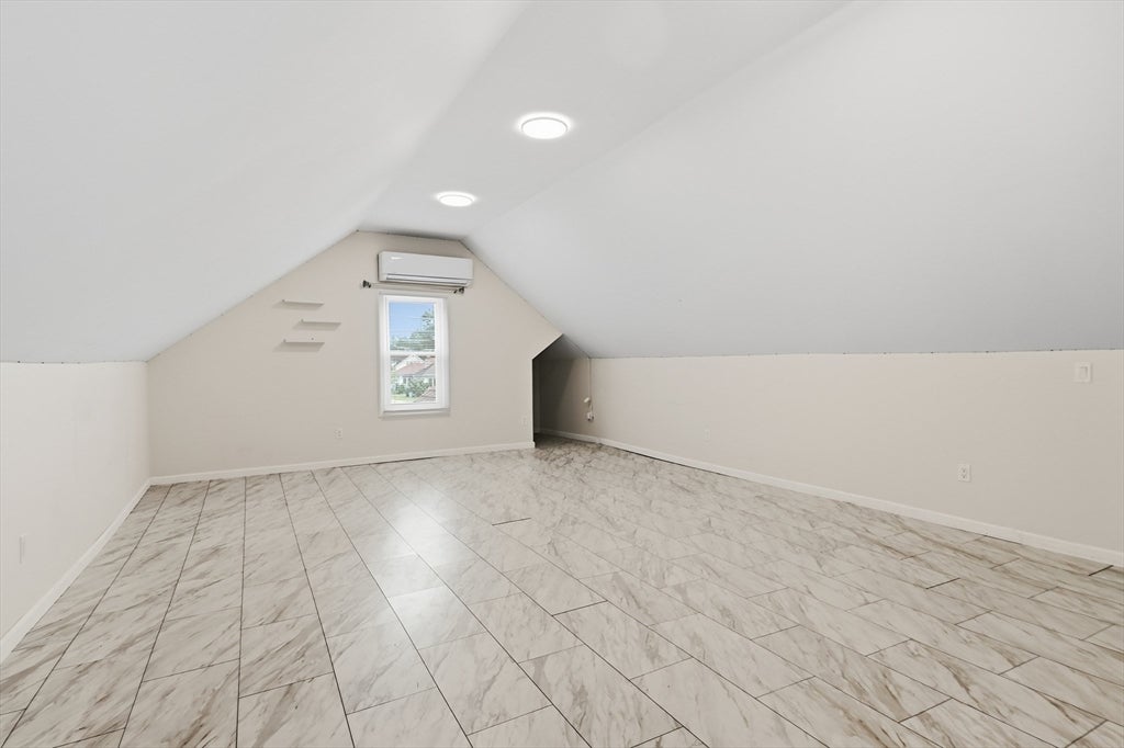 64 Stewart St, Chicopee, MA Photo #27