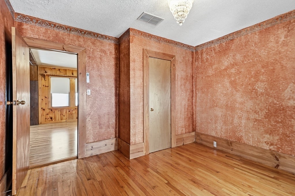 64 Stewart St, Chicopee, MA Photo #19