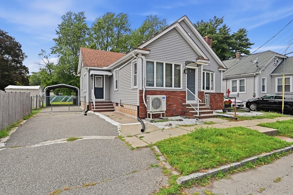 64 Stewart St, Chicopee, MA Photo #2