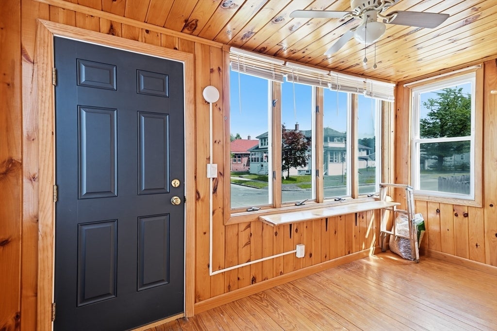 64 Stewart St, Chicopee, MA Photo #14