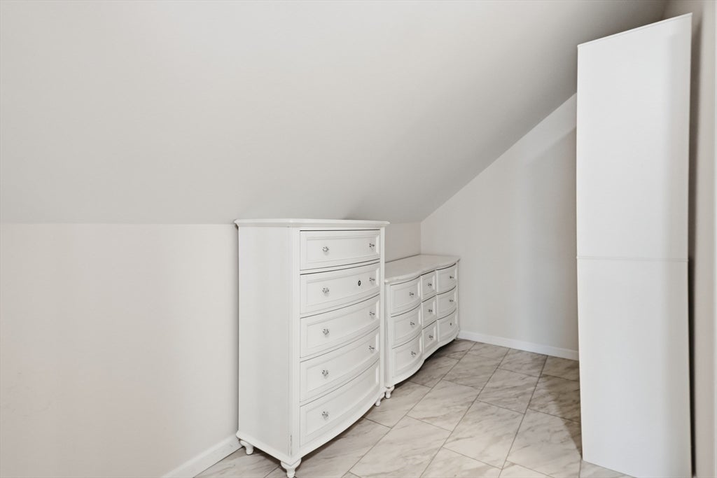 64 Stewart St, Chicopee, MA Photo #30
