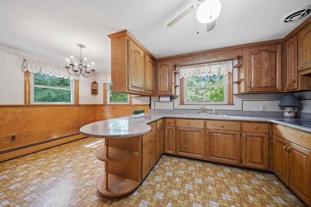 19 Daley Ave, Methuen, MA, 19 Daley Ave, Methuen, MA Photo #15