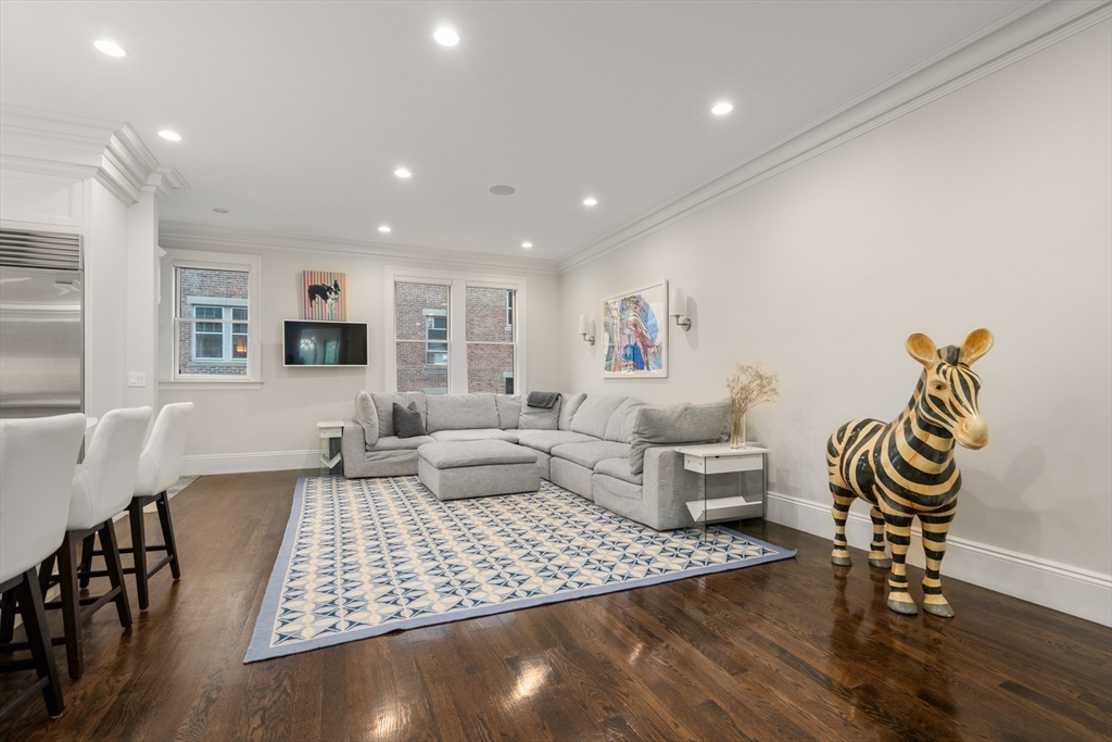 1800 Beacon St