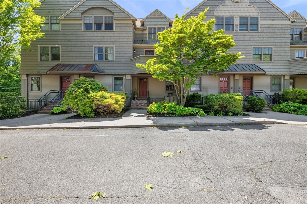 27R West St 11