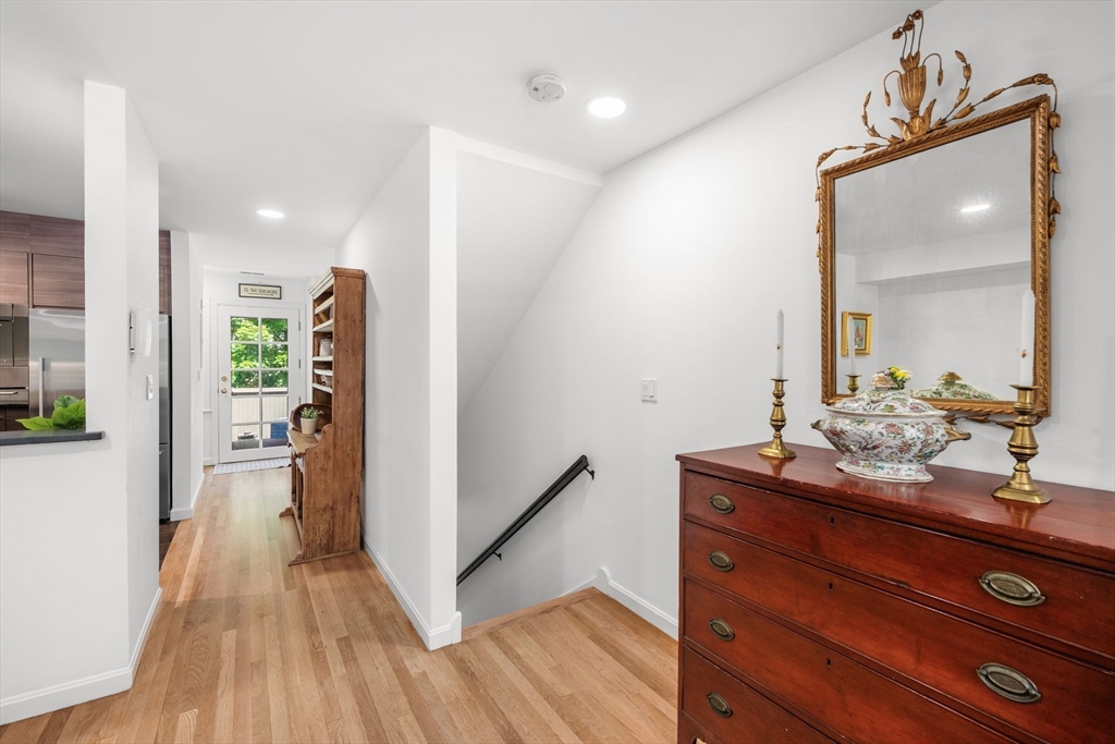 27R West St 11