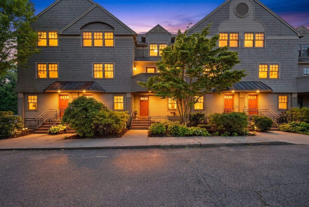Photo of 27R West St #11, Beverly, MA 01915 (MLS # 73529089)