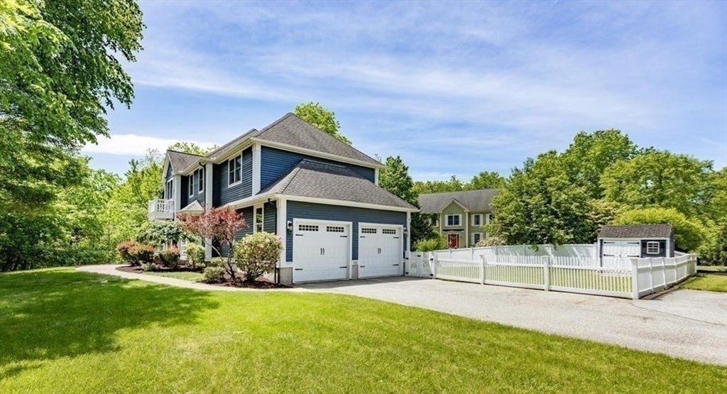 438 Middlesex Ave