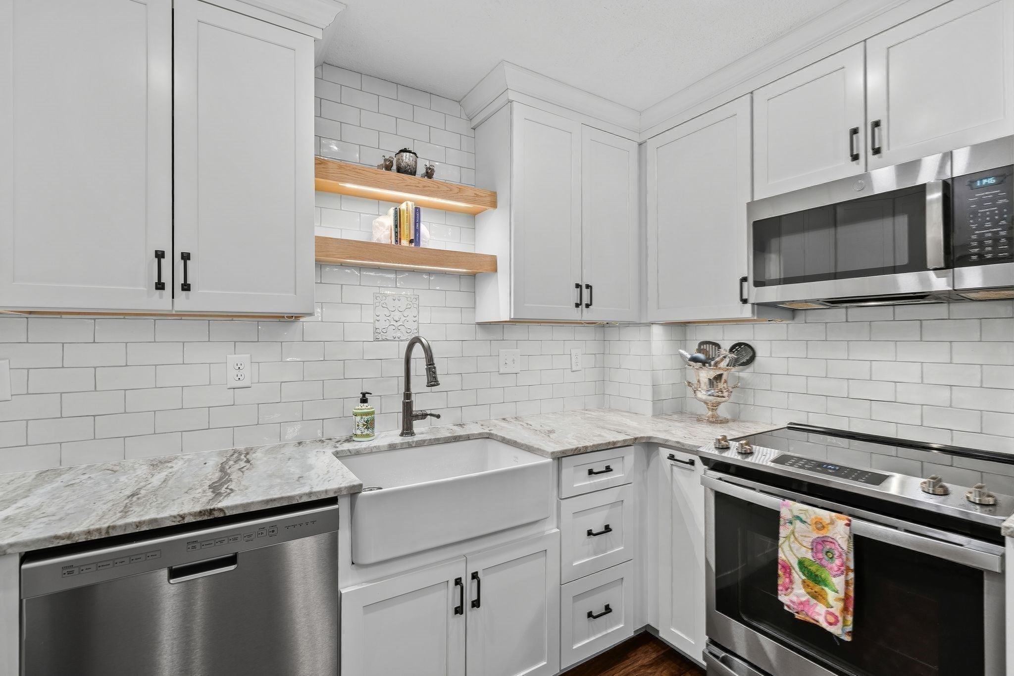 666 Main ST #310, Winchester, MA, 666 Main ST #310, Winchester, MA Photo #1