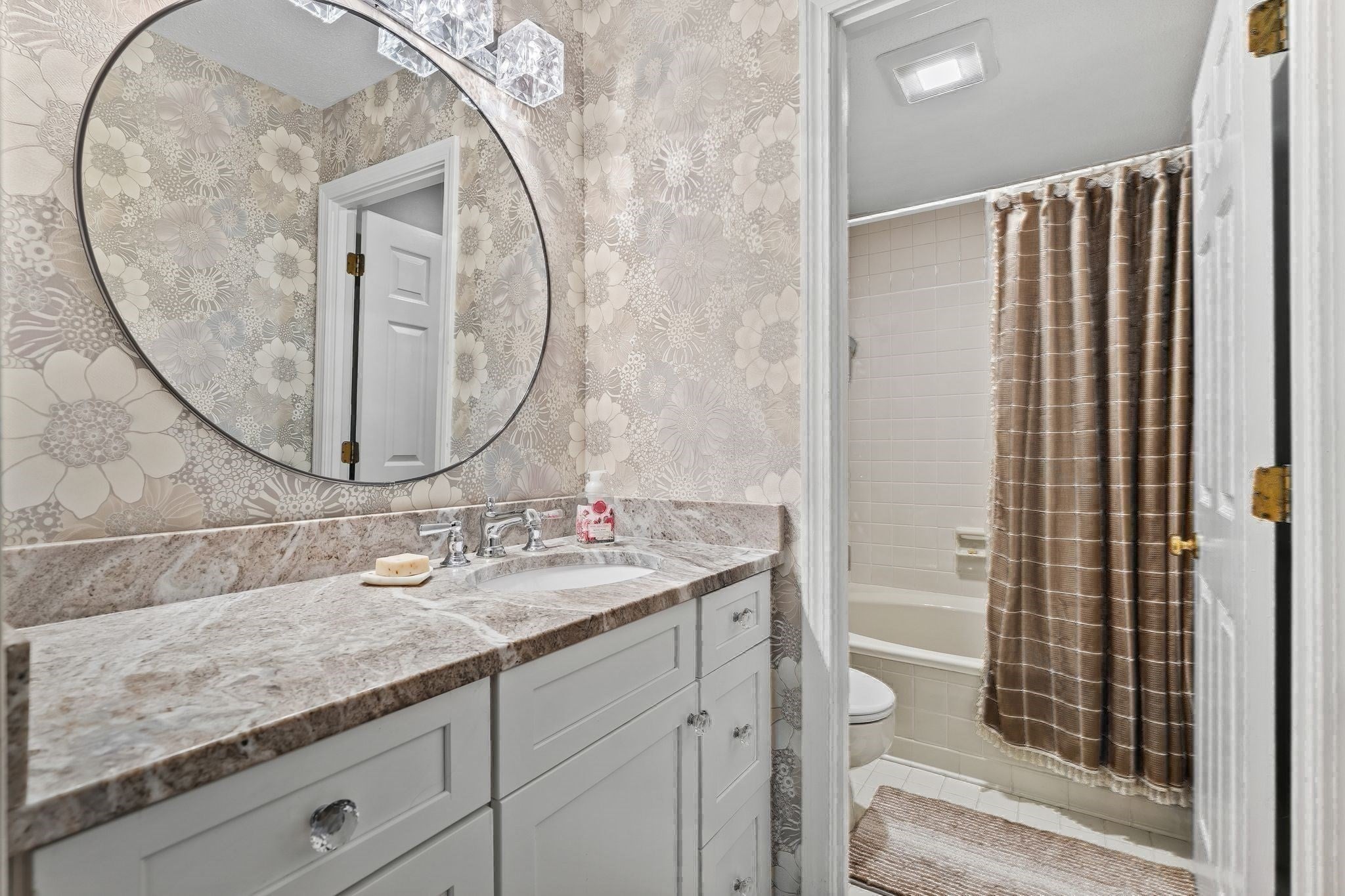 666 Main ST #310, Winchester, MA, 666 Main ST #310, Winchester, MA Photo #18