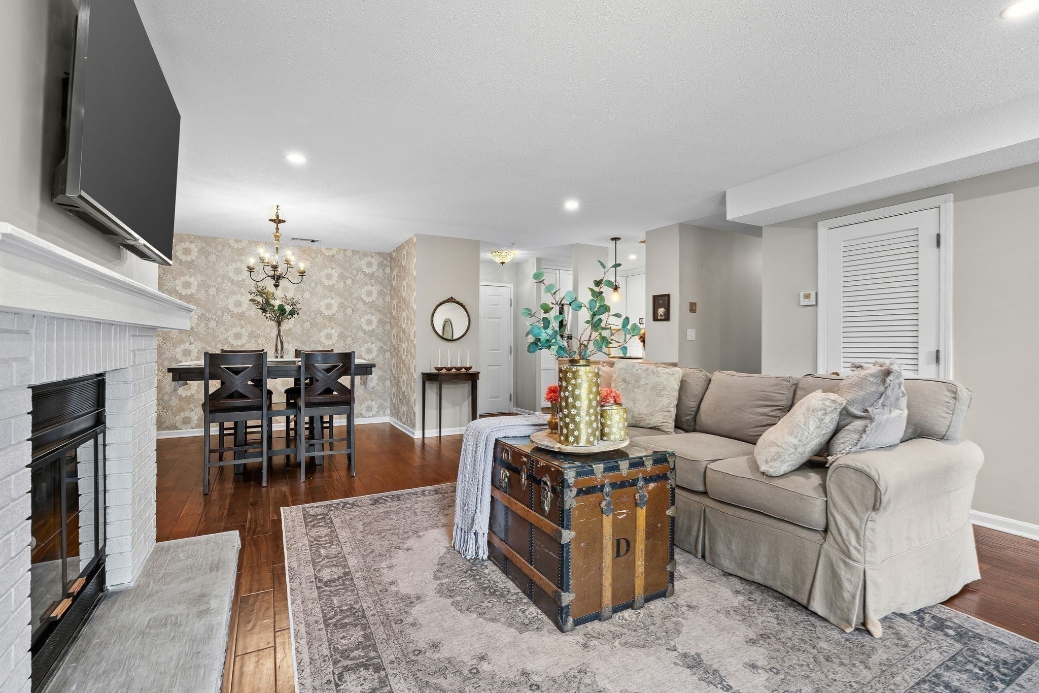 666 Main ST #310, Winchester, MA, 666 Main ST #310, Winchester, MA Photo #6