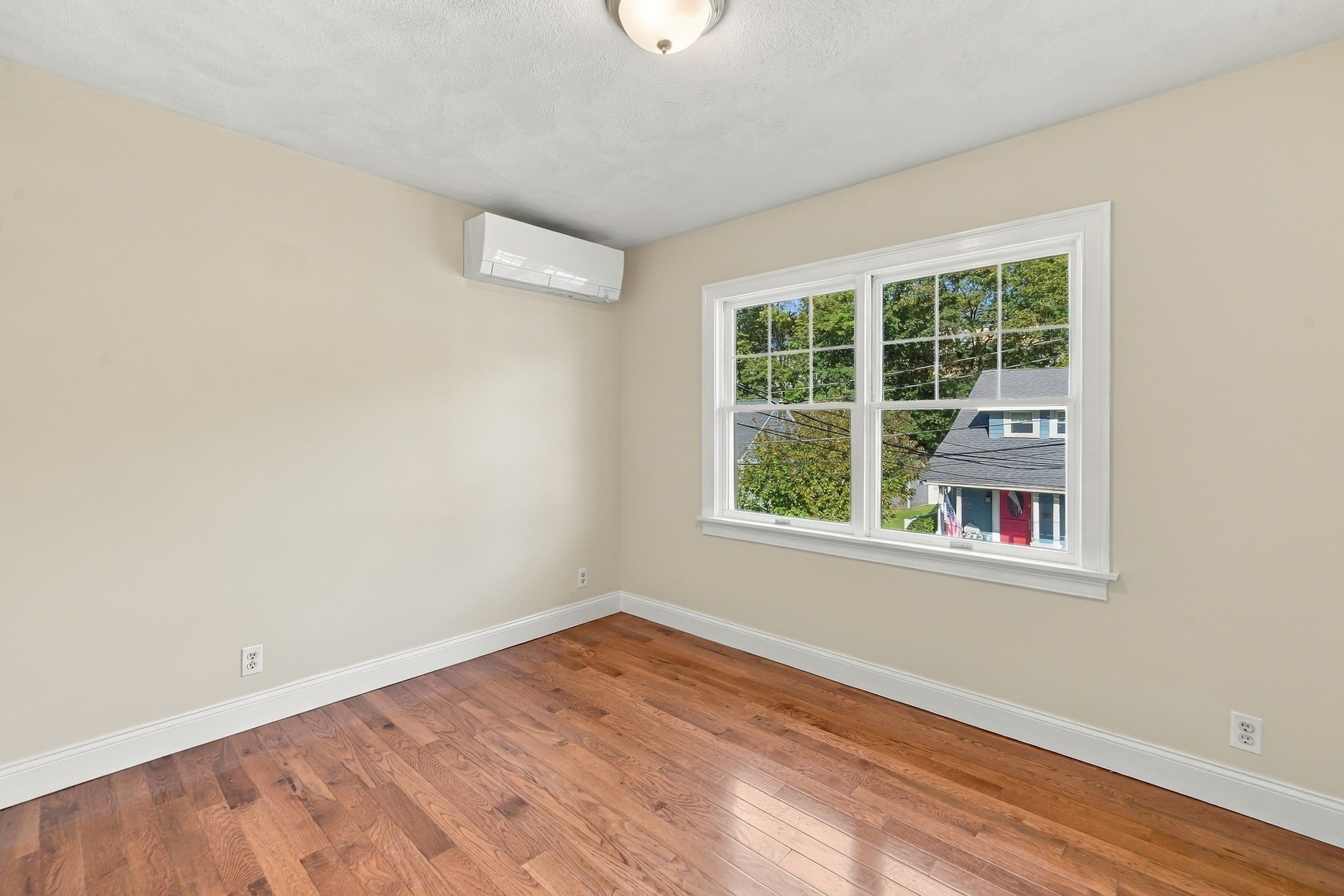 16-18 Russell Rd, Winchester, MA, 16-18 Russell Rd, Winchester, MA Photo #19