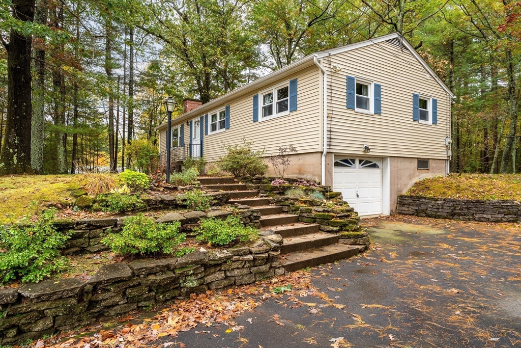 4 Coed Dr