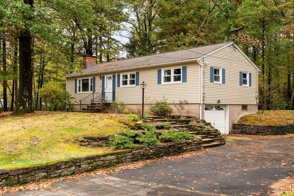 4 Coed Dr