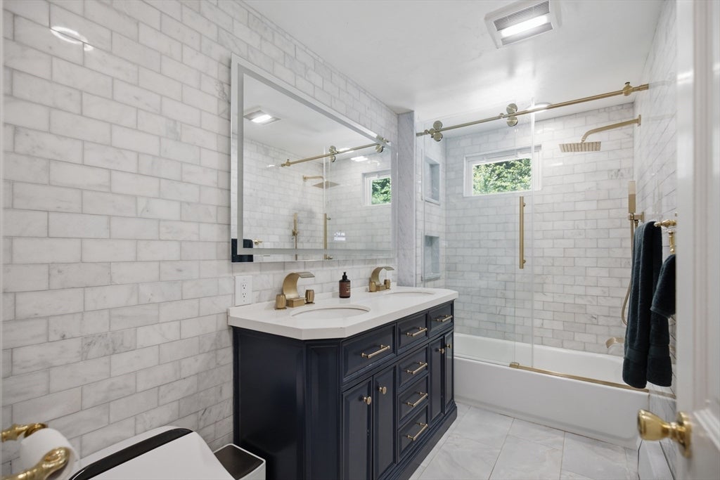 416 Ipswich Rd