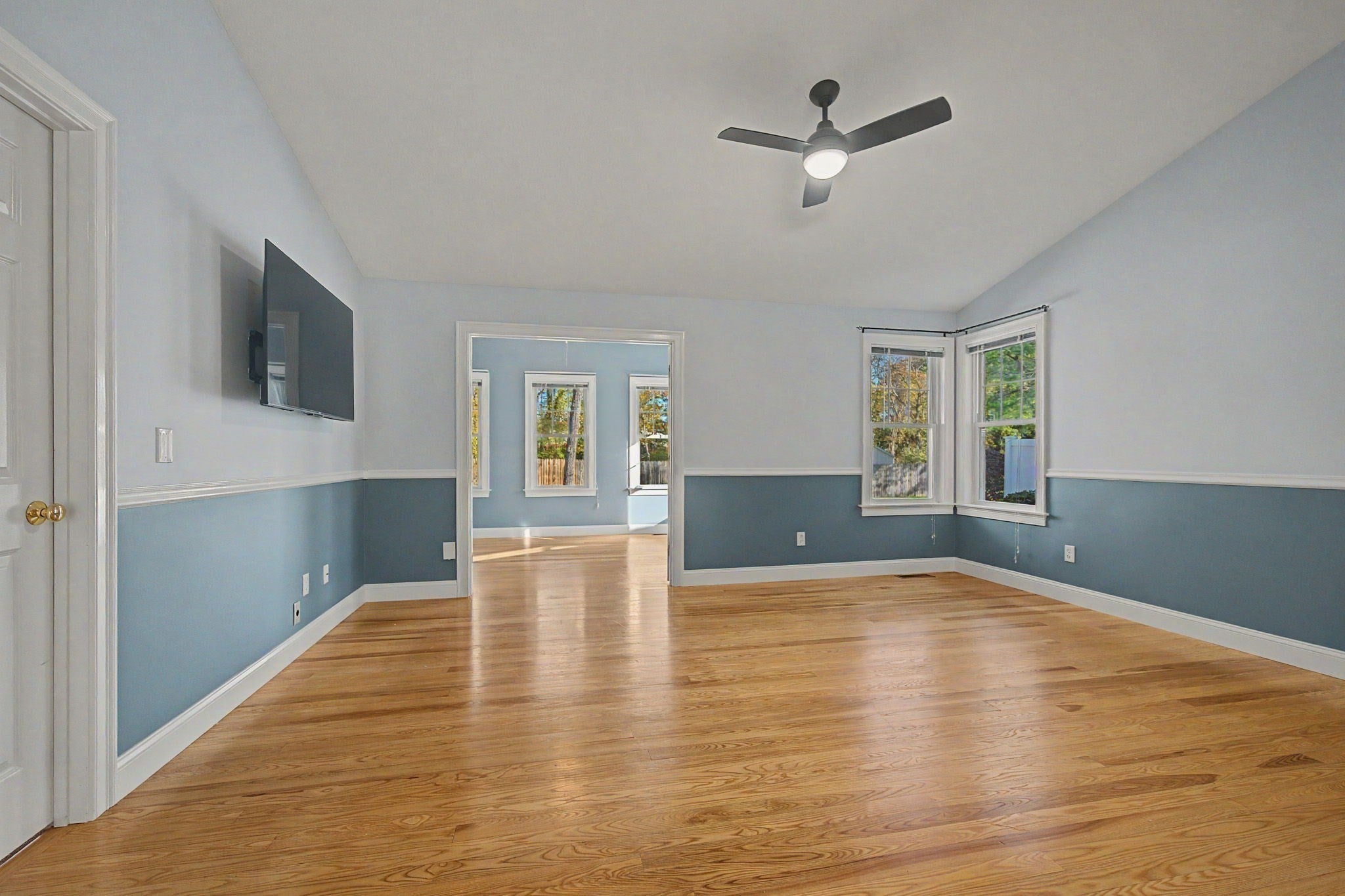 22 Pomeroy Meadow Rd #2, Southampton, MA Photo #10