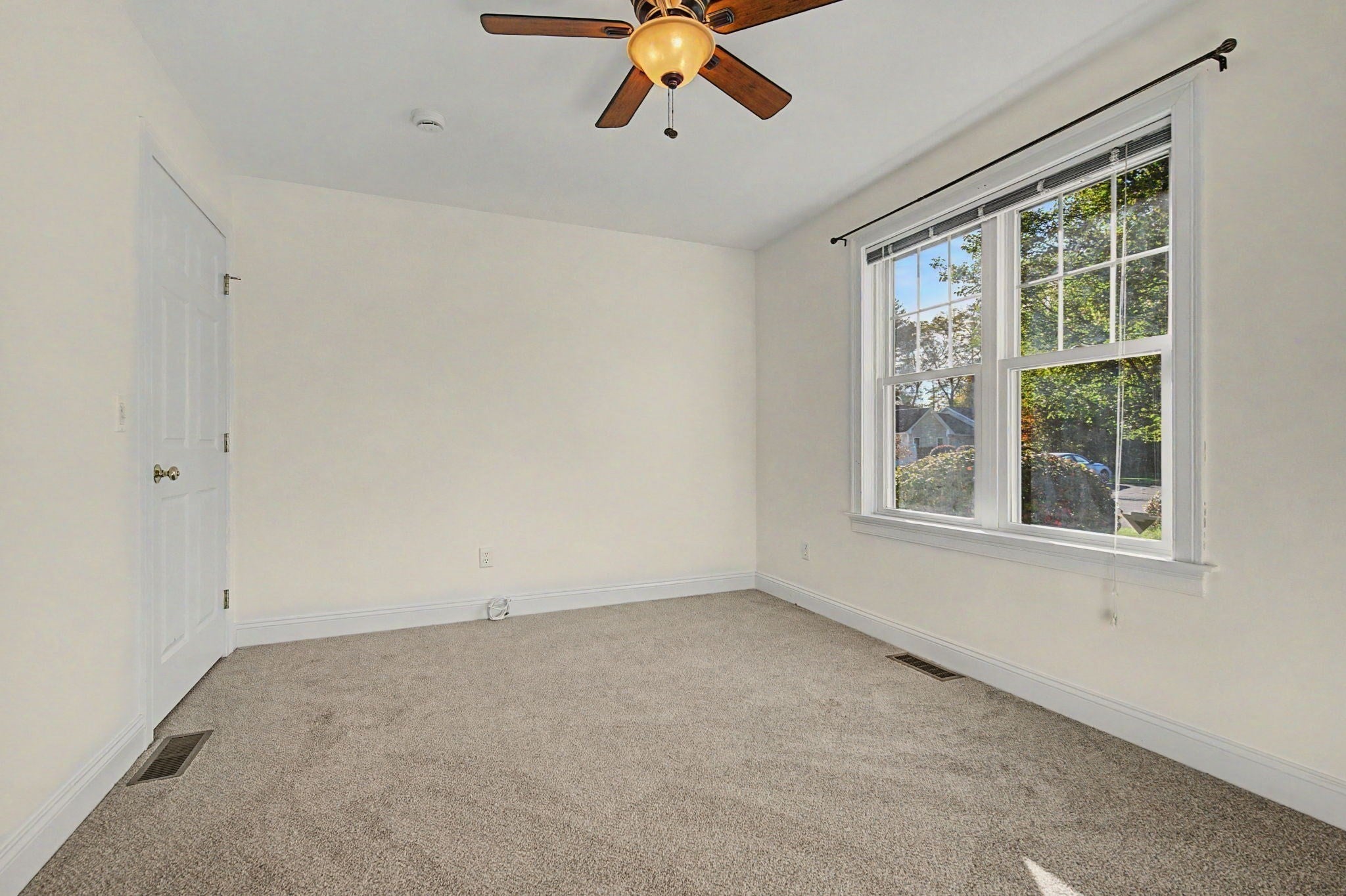 22 Pomeroy Meadow Rd #2, Southampton, MA Photo #20