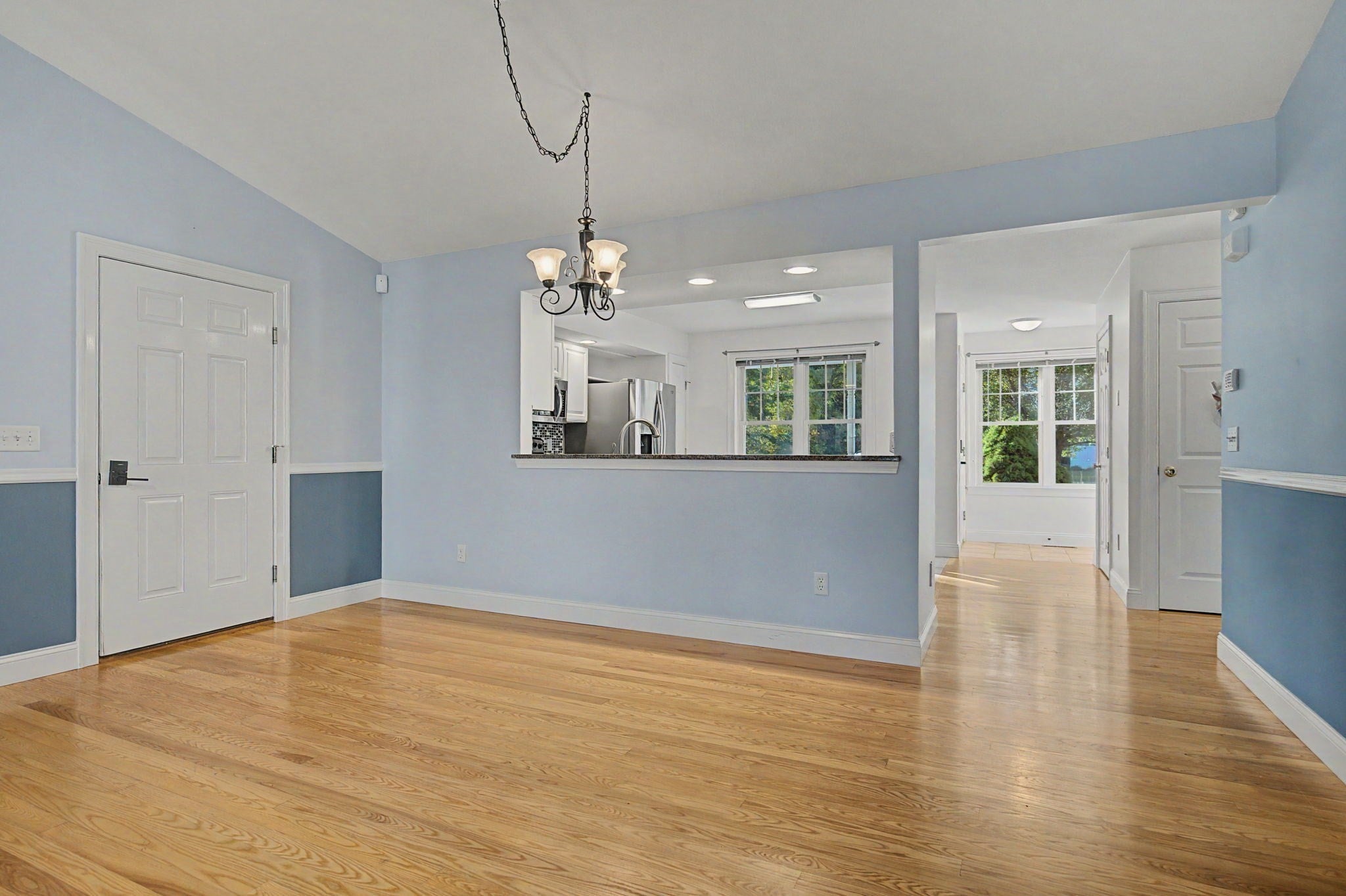 22 Pomeroy Meadow Rd #2, Southampton, MA Photo #8