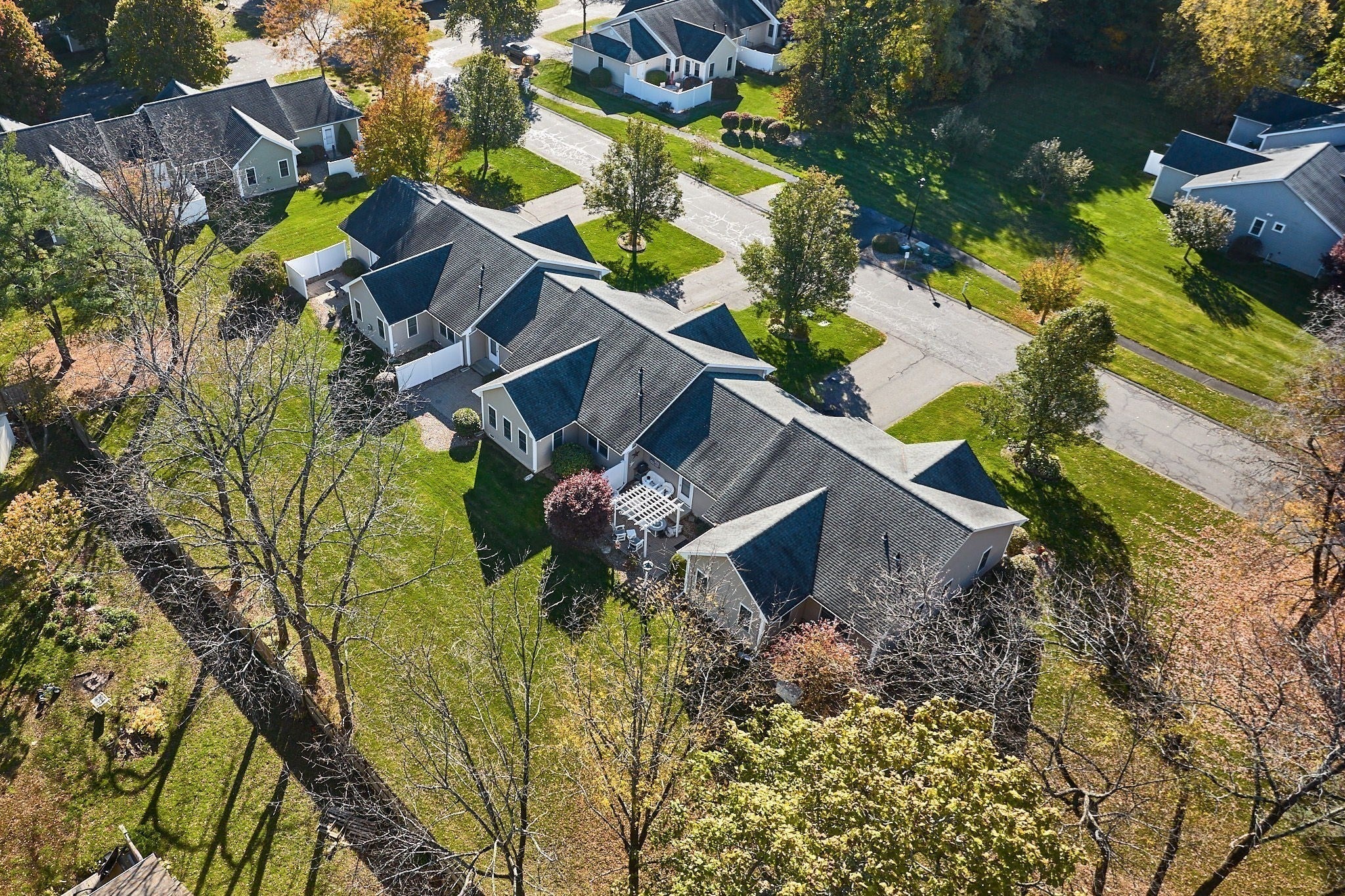 22 Pomeroy Meadow Rd #2, Southampton, MA Photo #29