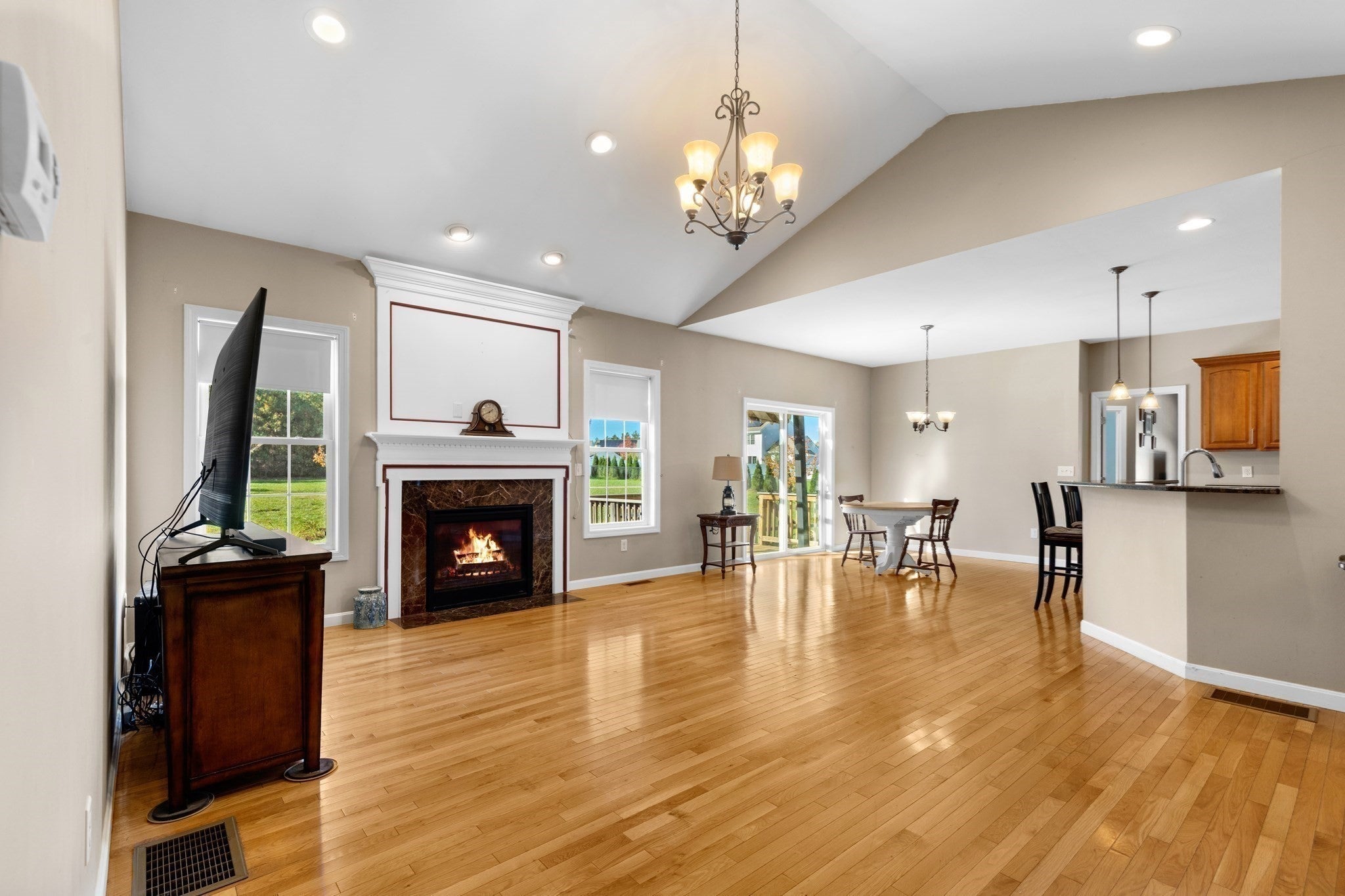 3 Hickory Lane, Bridgewater, MA, 3 Hickory Lane, Bridgewater, MA Photo #12