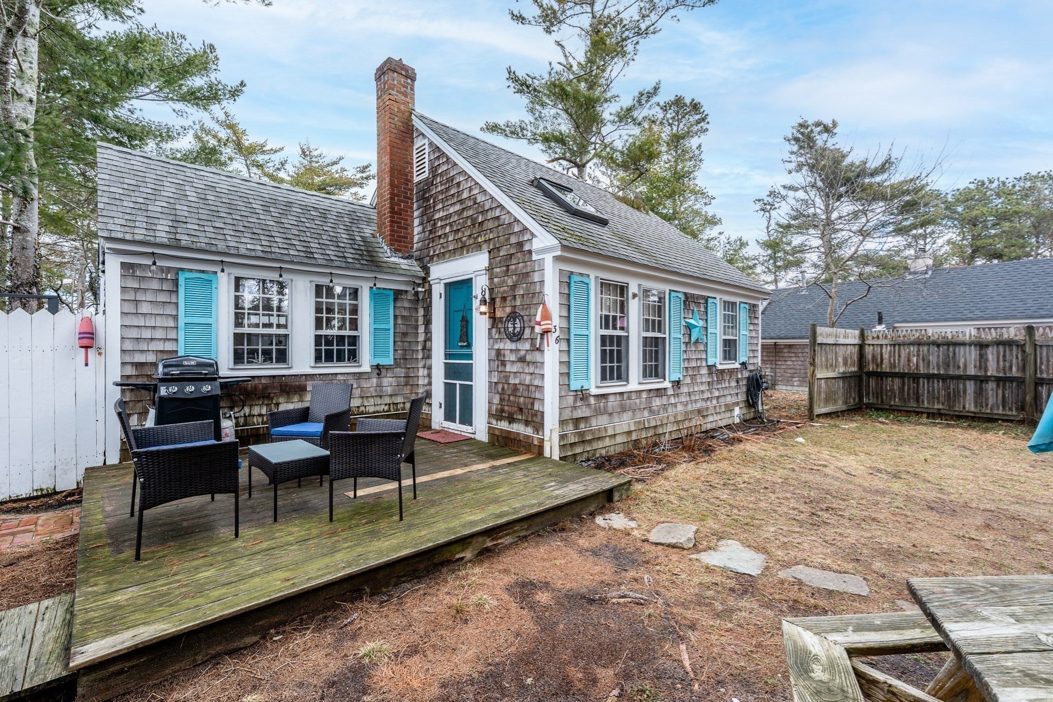 36 Lora Lane