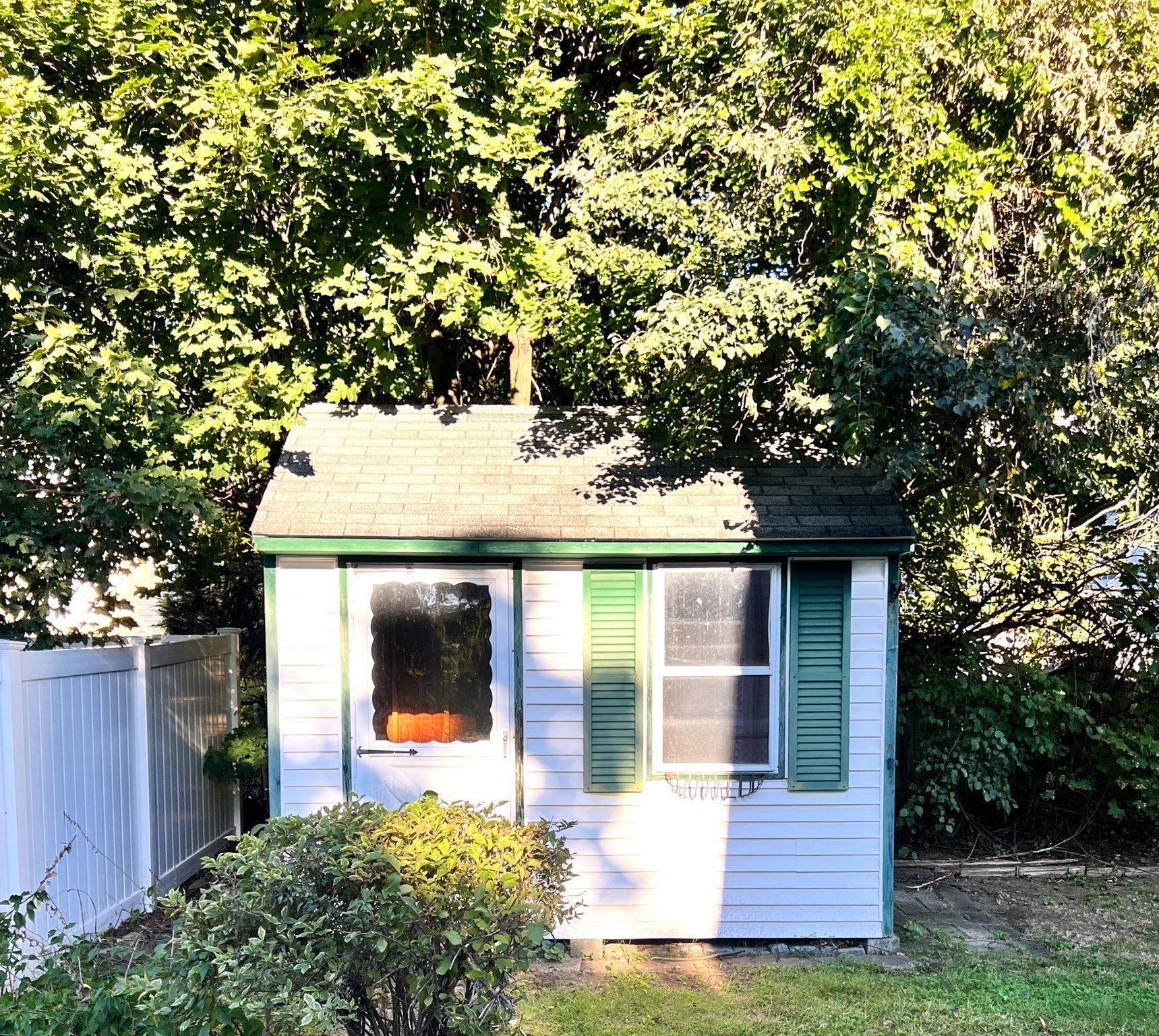 109 Pilgrim RD, Springfield, MA Photo #34