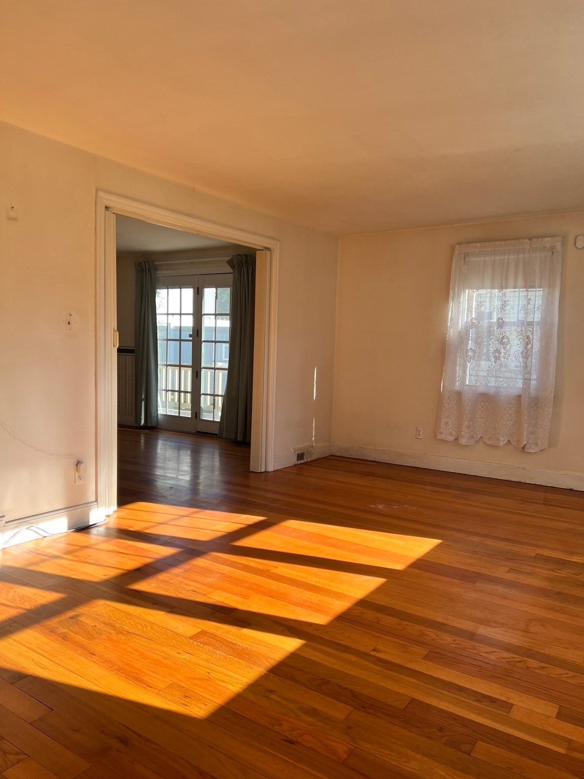 109 Pilgrim RD, Springfield, MA Photo #4