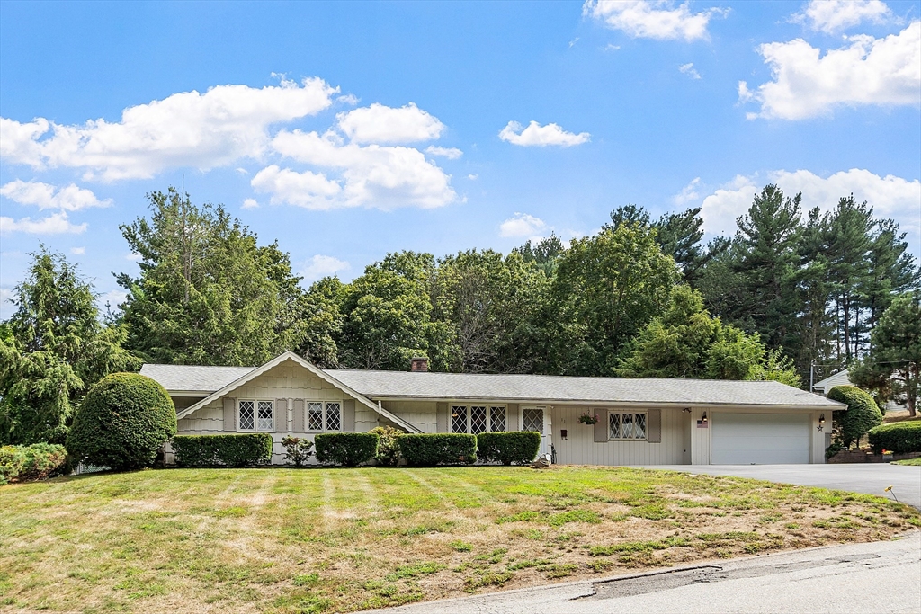 11 Parlee Rd