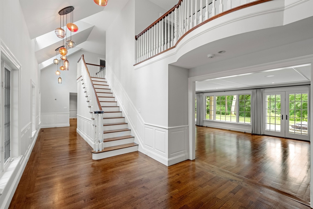 12 Winding River Circle