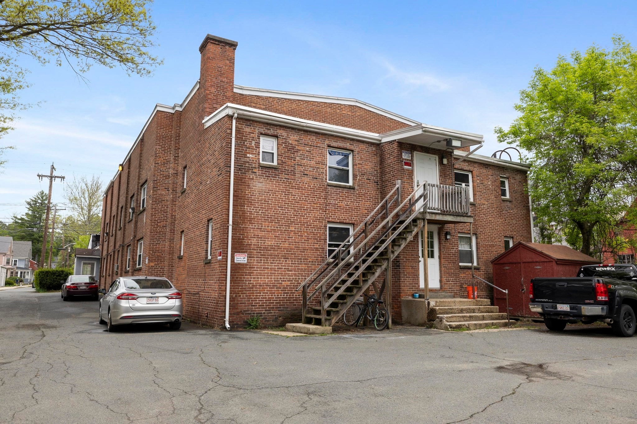 50 E Main St