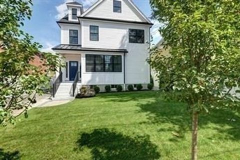 218 Hillside Ave 218 Needham MA 02494